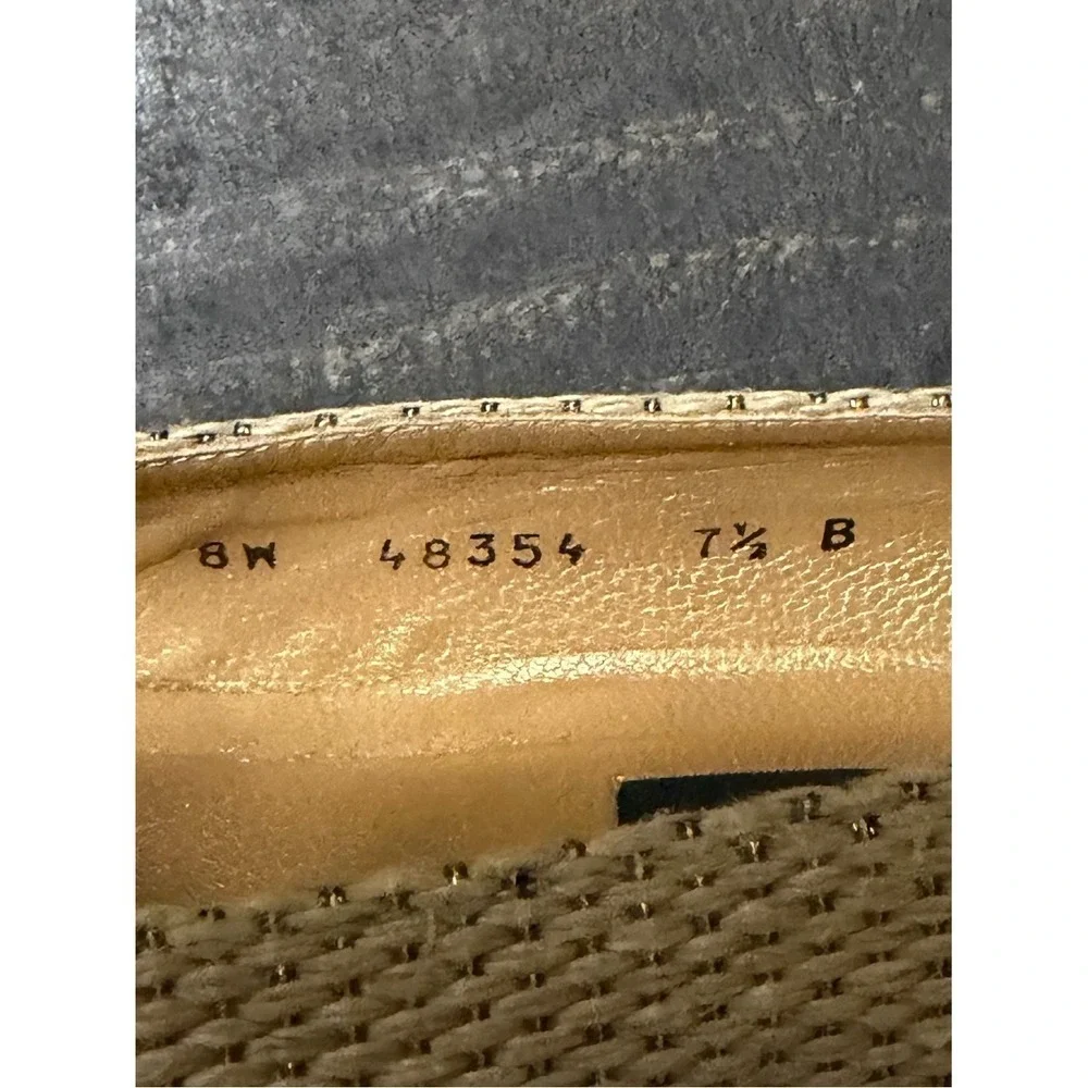 Stuart Weitzman Beige Gold Woven Raffia Style Block Heel Pumps Size 7.5B - Picture 3 of 15